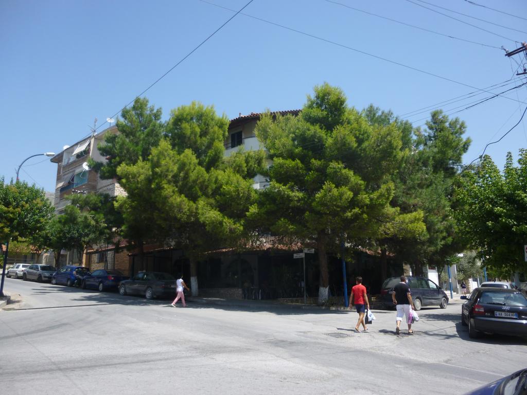 Joy Hotel Saranda Extérieur photo