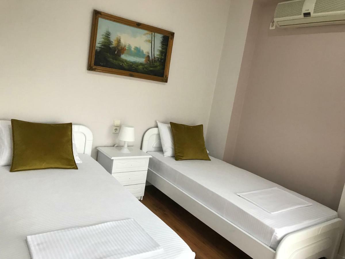 Joy Hotel Saranda Extérieur photo