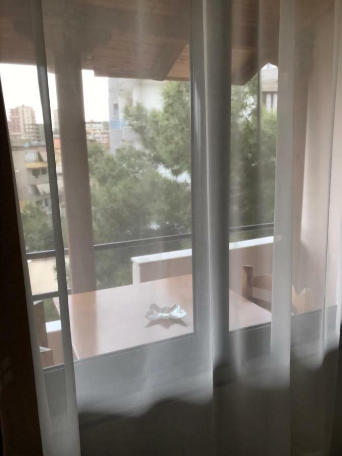 Joy Hotel Saranda Extérieur photo