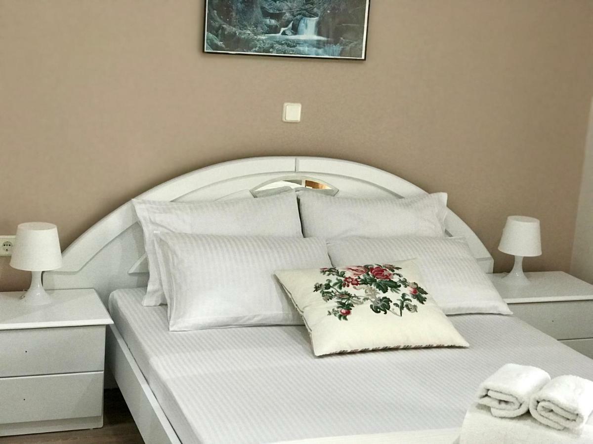Joy Hotel Saranda Extérieur photo