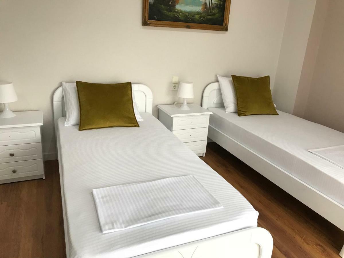 Joy Hotel Saranda Extérieur photo