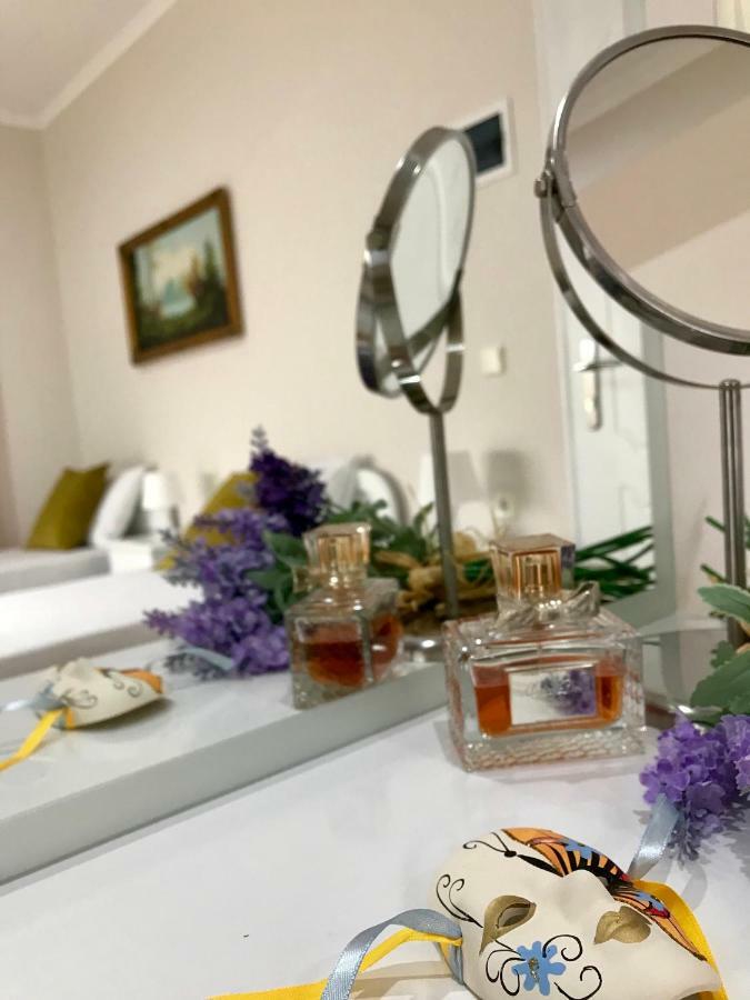Joy Hotel Saranda Extérieur photo